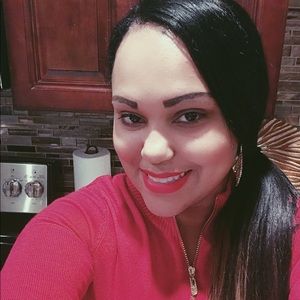 Meet your Posher, Dayhana